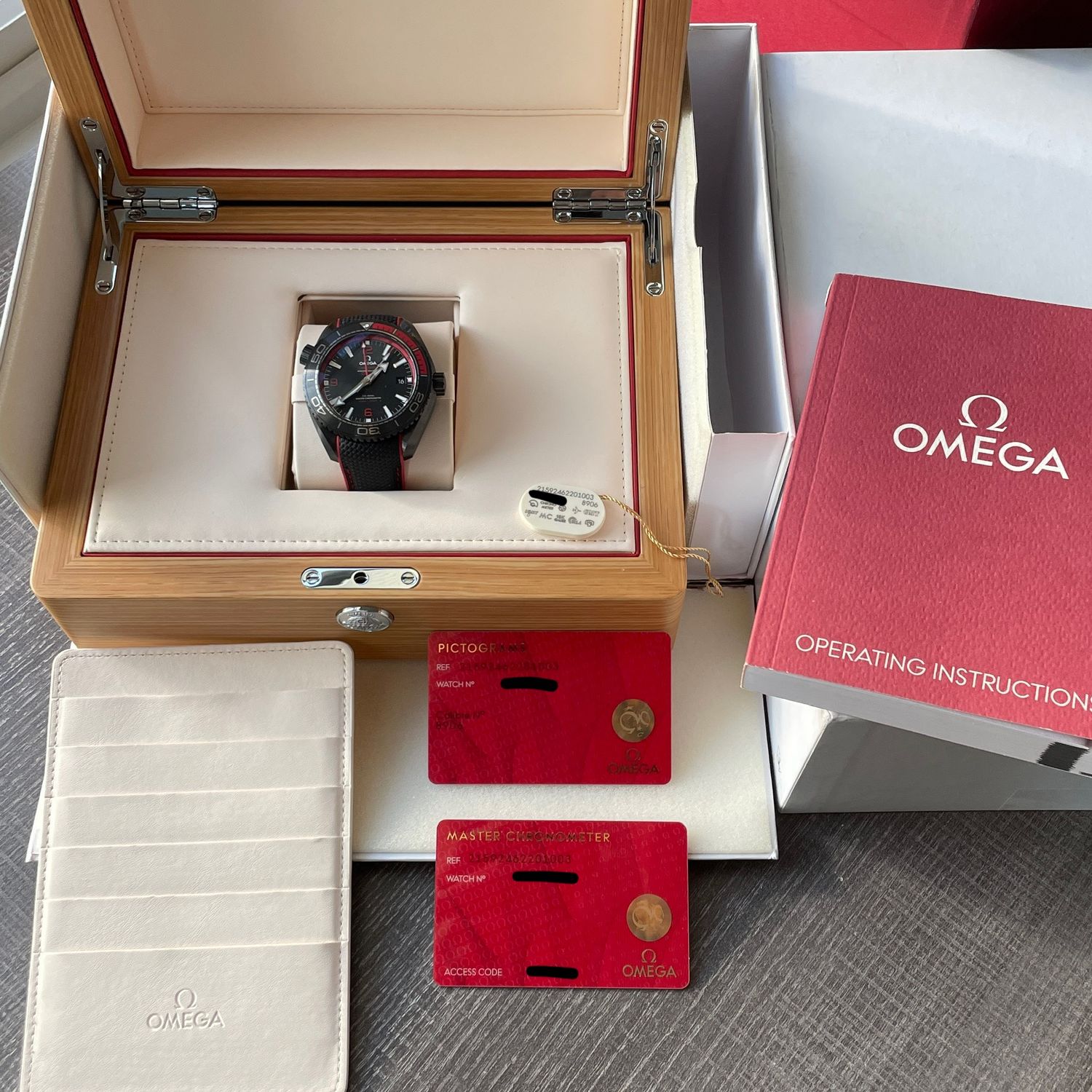 Omega Seamaster Professional UNWORN Deep Black Red Diver 600M SMP