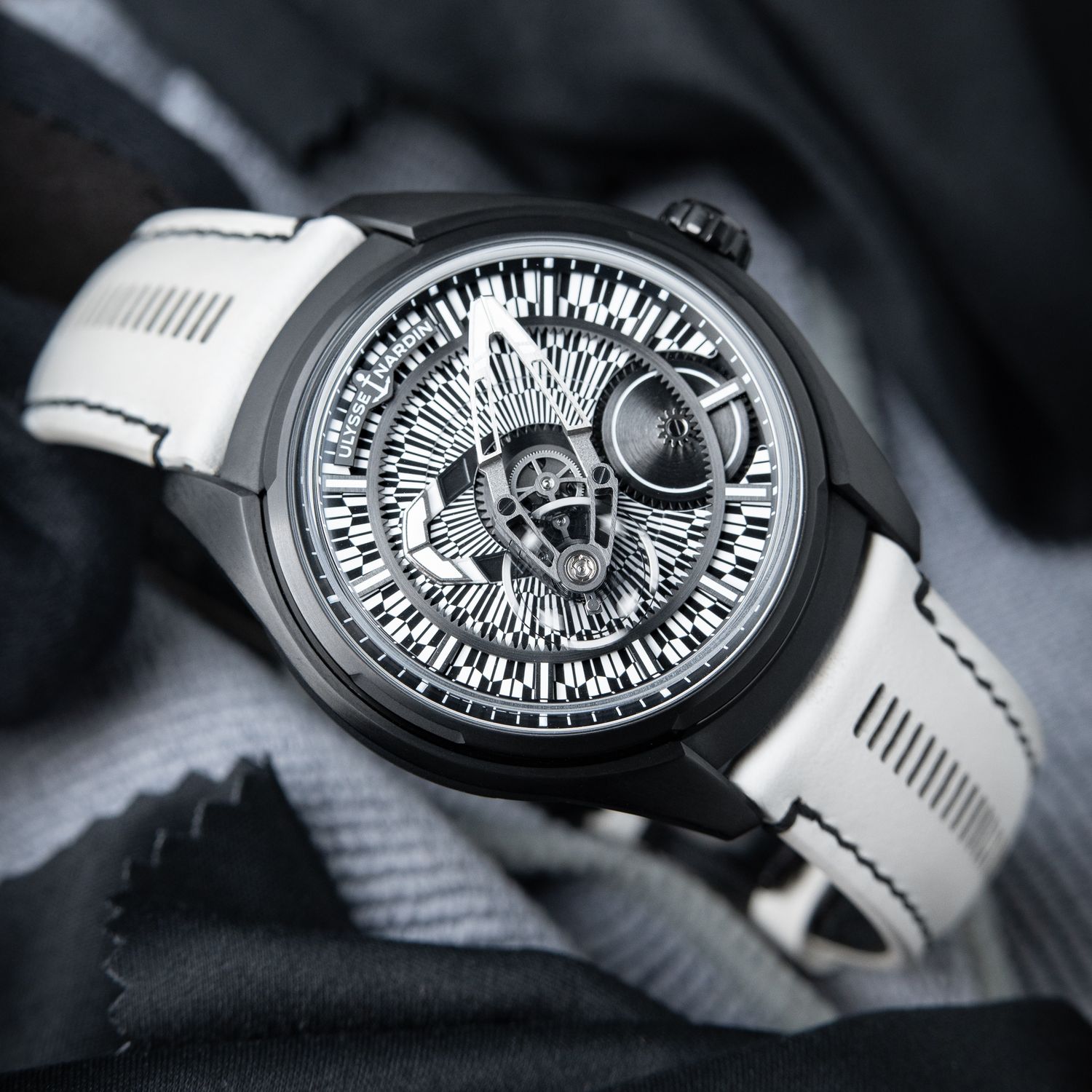 レイテイスPHYZユーデリーデ Zenith Defy Extreme Diver 42.5mm Automatic Blue Dial Watch