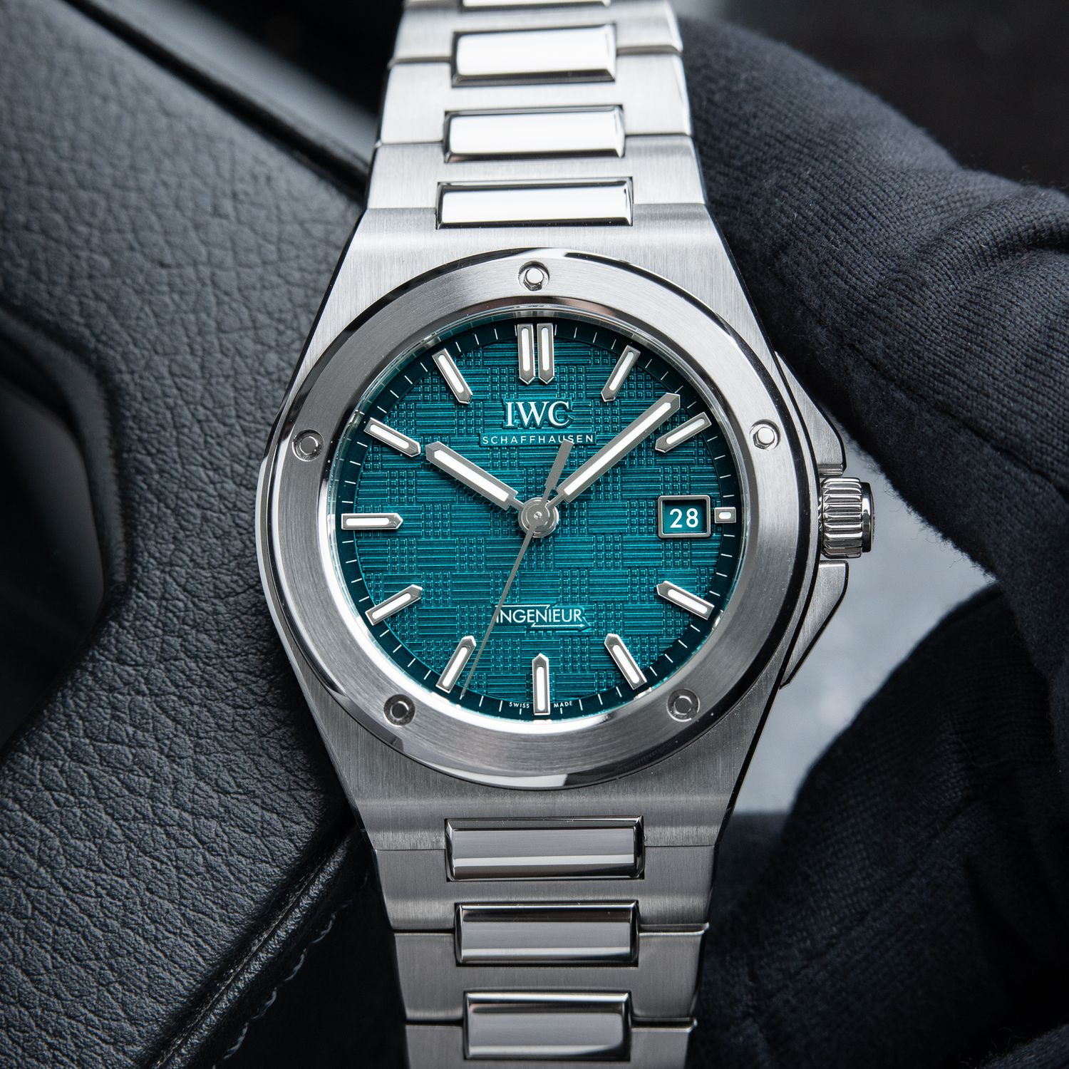 IWC Ingenieur 4/2024 Green Aqua Blue Dial Date Steel Bracelet Automatic 40