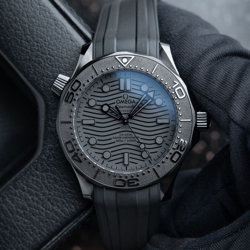 OMEGA Seamaster Professional Black Black Diver 300M SMP Ceramic Dial 43.5