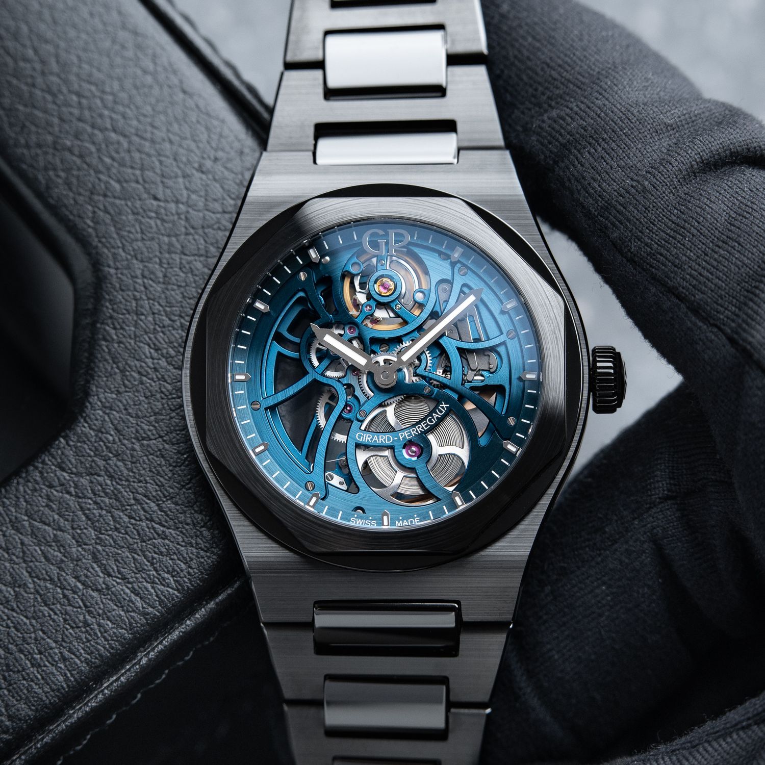 Girard Perregaux Laureato Earth To Sky Skeleton Black Ceramic Blue 81015