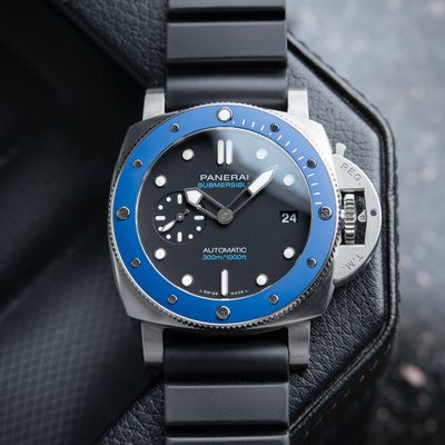 Panerai Submersible Azzurro 300M Black Steel Blue Ceramic Rubber