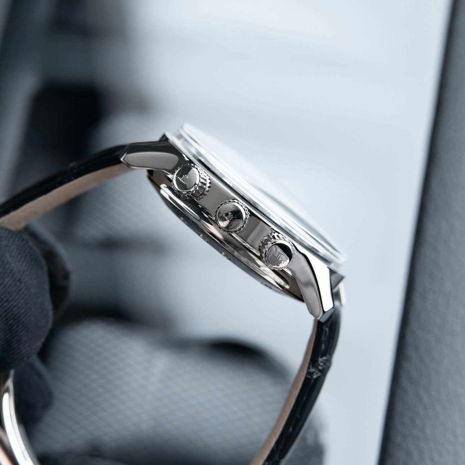 Jaeger-LeCoultre AMVOX 1 Aston Martin Special Edition Black Steel