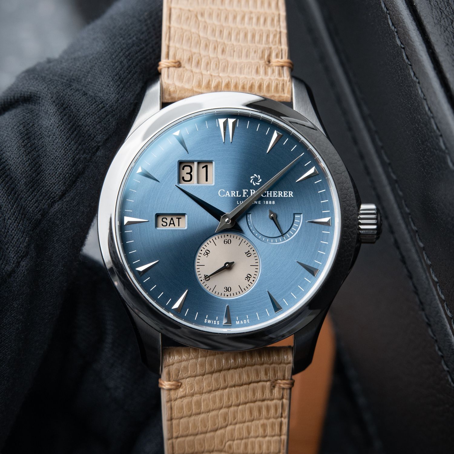 Carl F. Bucherer Manero Peripheral BigDate Automatic Steel Leather Blue 42