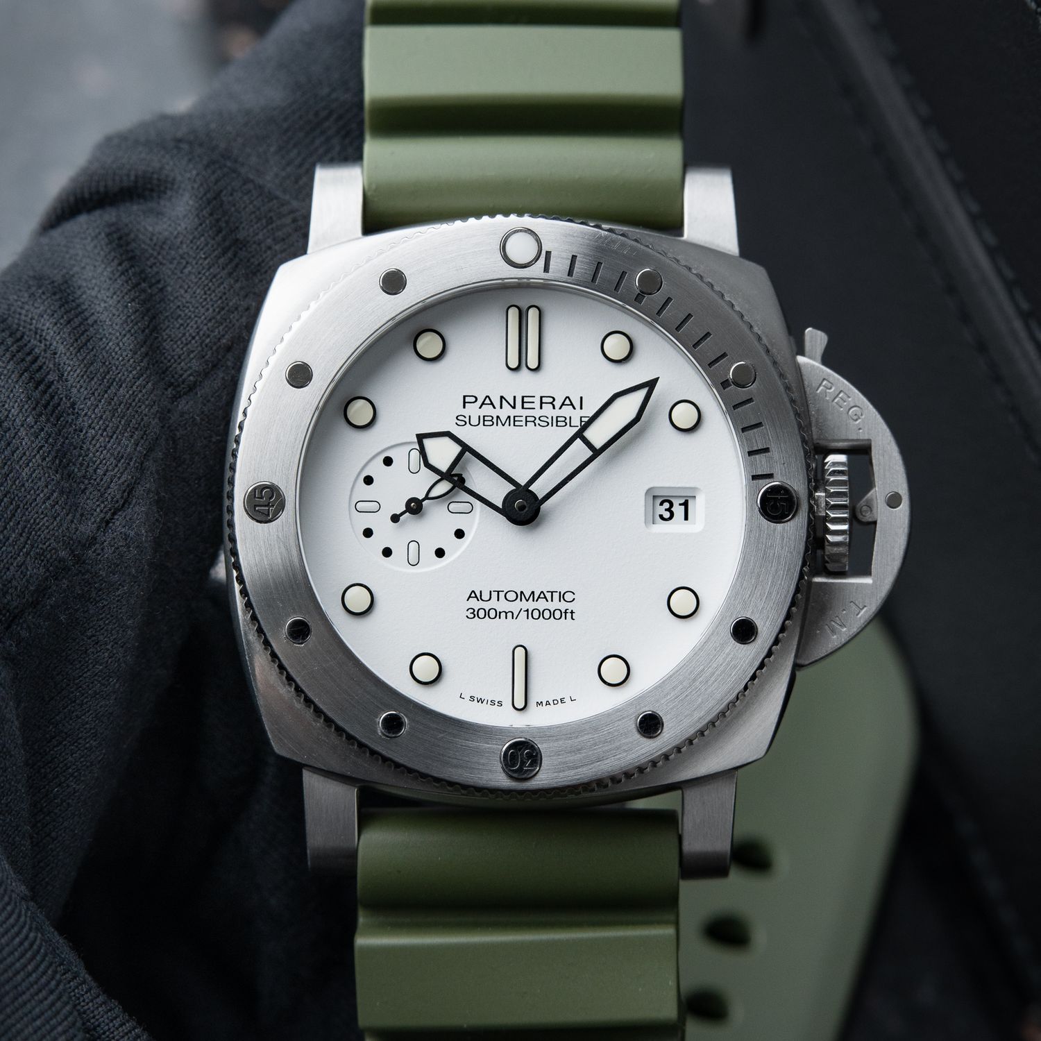 Panerai Submersible Bianco 3 STRAPS White Dial 3 Days Green Steel Pam1226