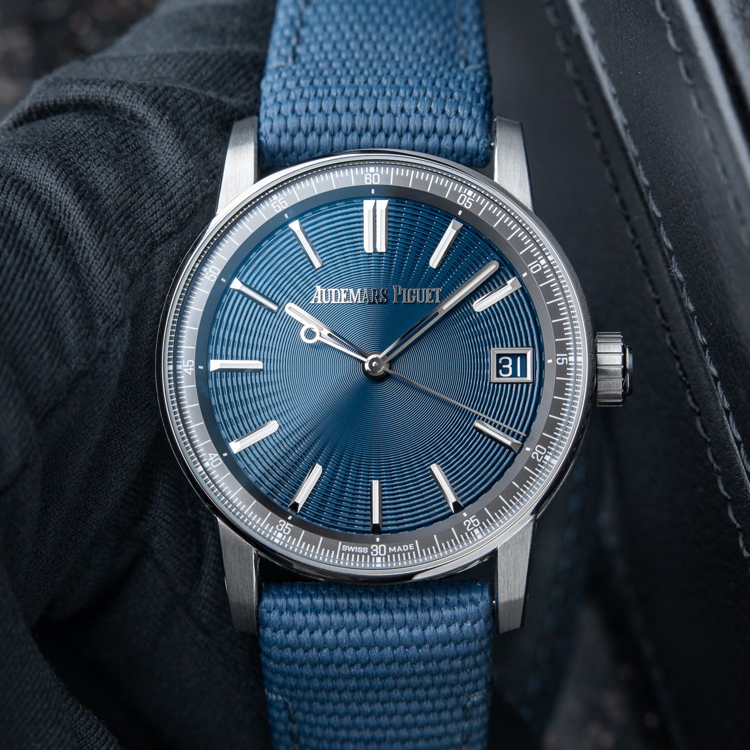 Audemars Piguet Code 11.59 CLEAN 2024 Blue Dial Steel Date Automatic 15210