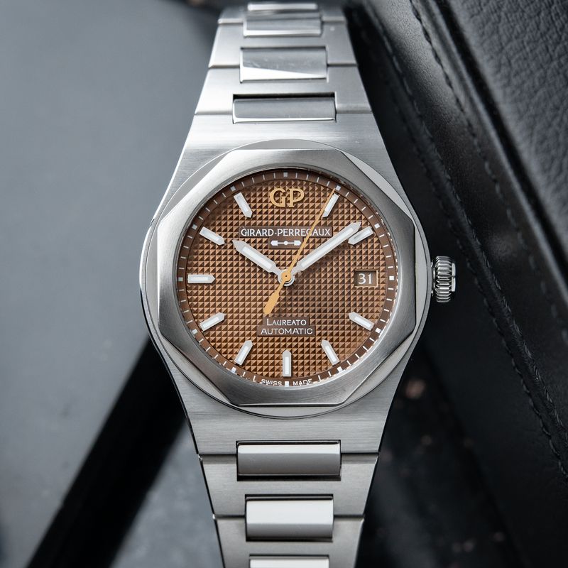 Girard Perregaux Laureato Copper Dial Steel Bracelet 81005 38mm Set