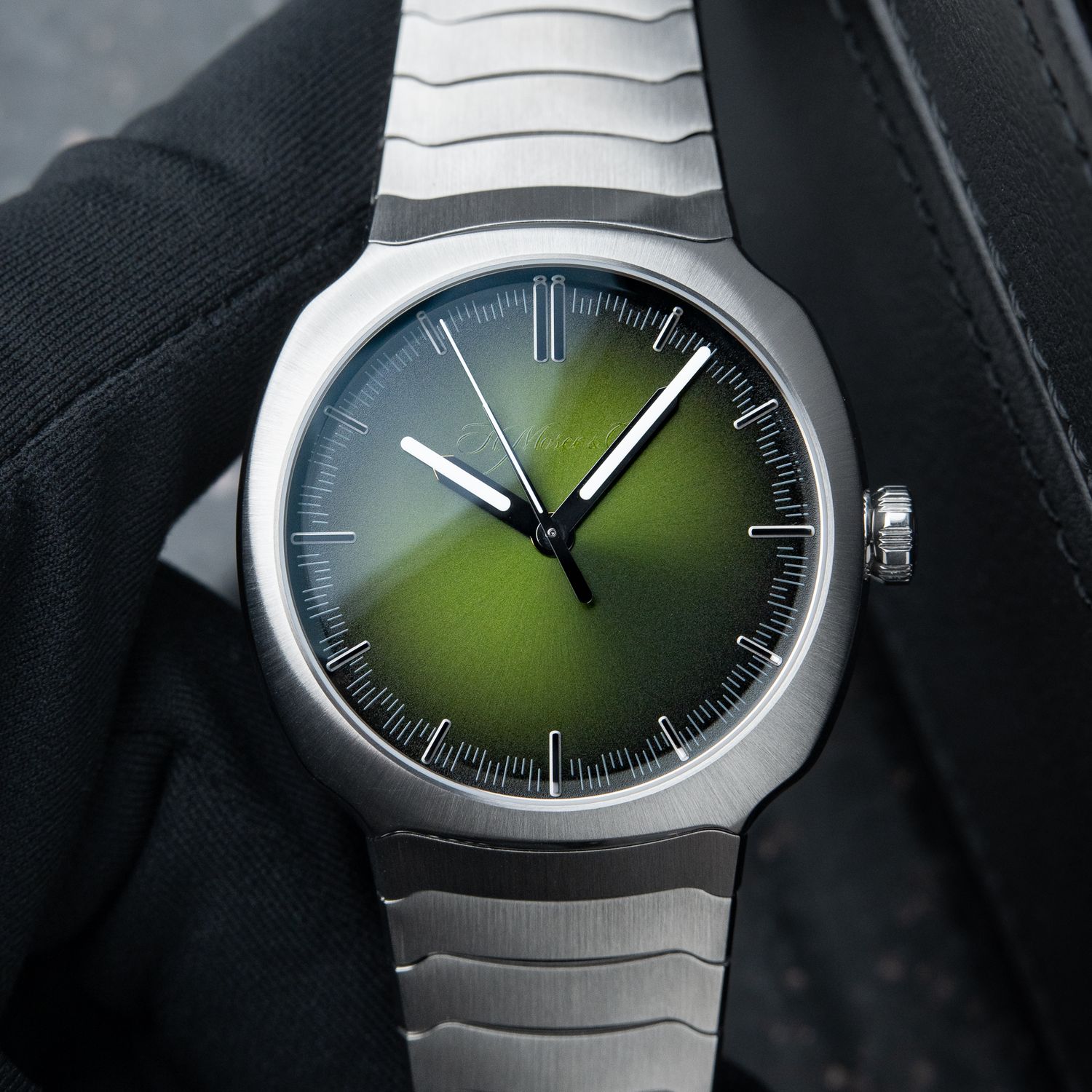 H.Moser & Cie. Streamliner Centre Seconds MINT 7/2024 Green Steel Bracelet