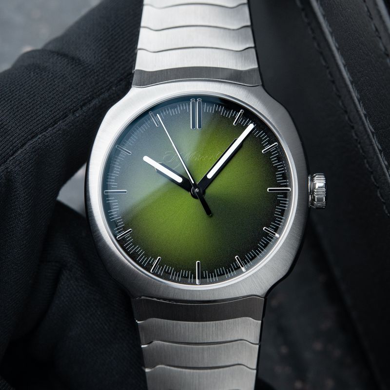 H.Moser & Cie. Streamliner Centre Seconds MINT 7/2024 Green Steel Bracelet