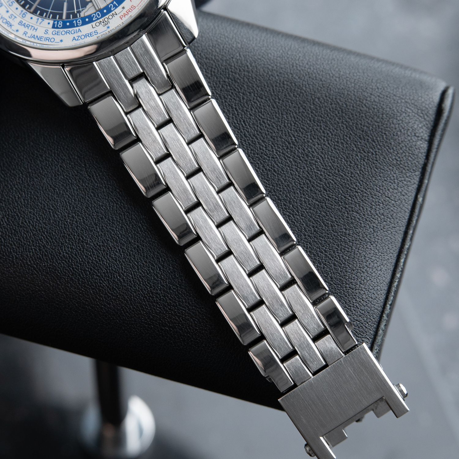 Jaeger-LeCoultre Geophysic Universal Time True Second Worldtimer