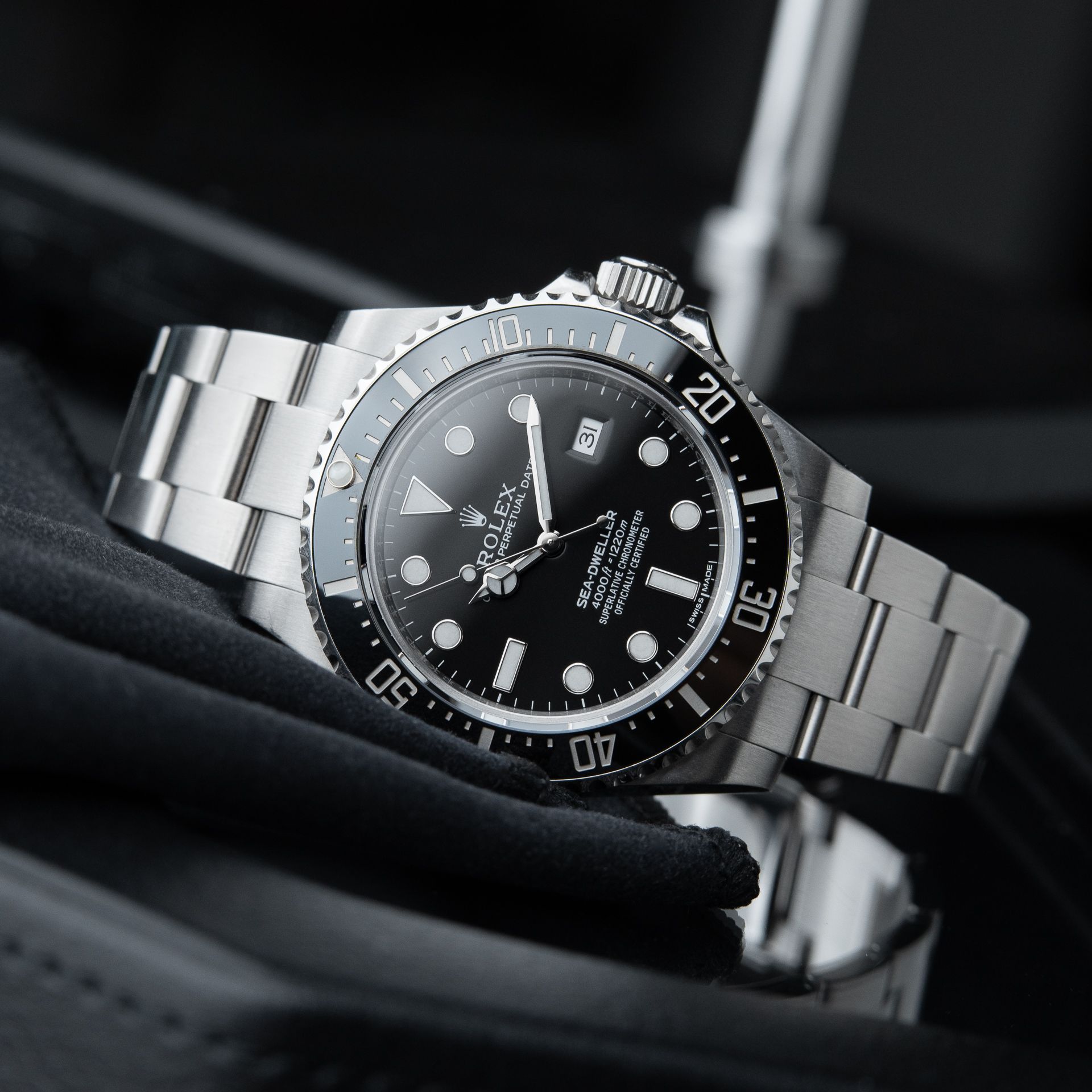 Rolex Sea-Dweller 4000 Oyster Perpetual Diver Black Ceramic Steel SD 40mm