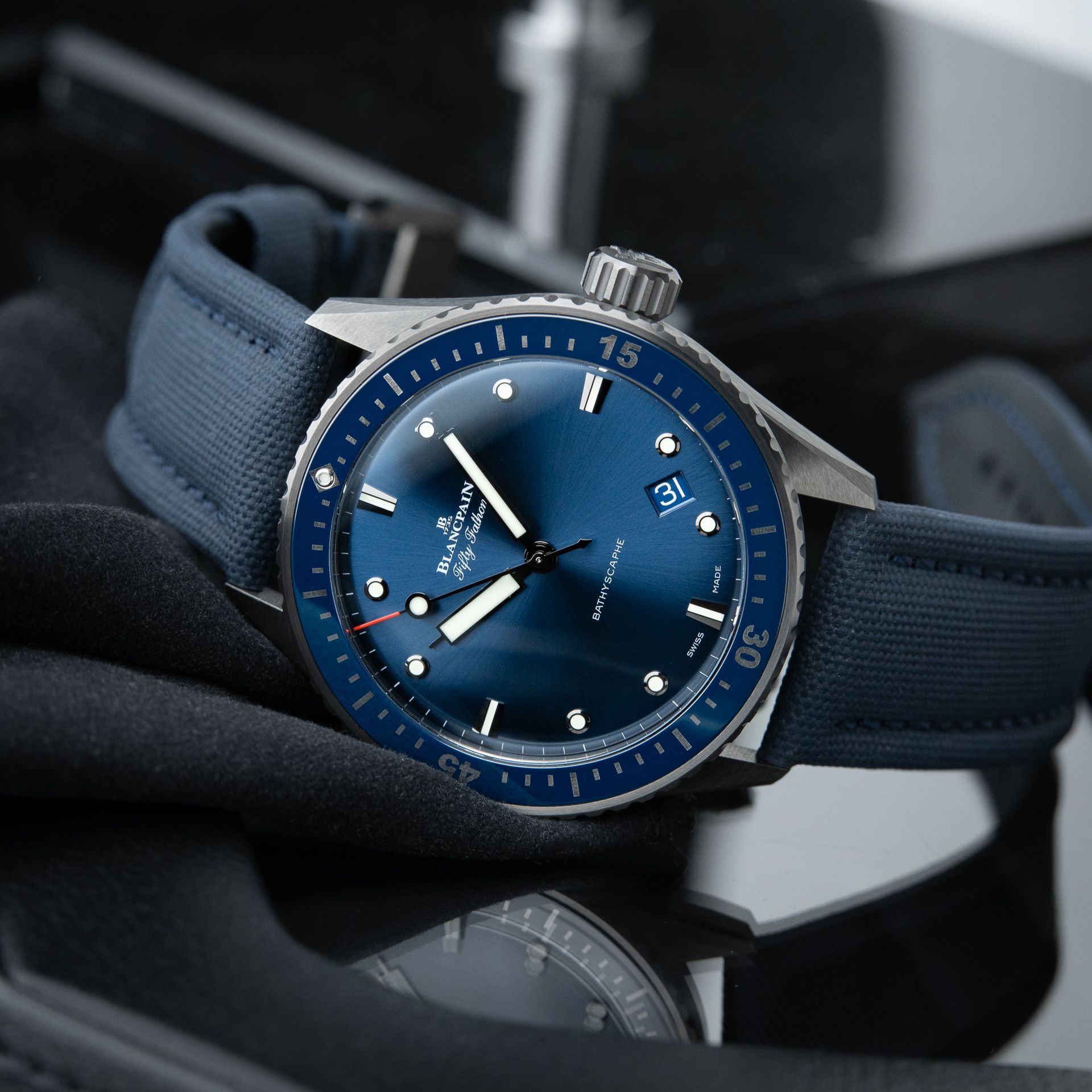 Blancpain Fifty Fathoms 2024 Bathyscaphe 5000 Ceramic Blue Diver 120 Hours