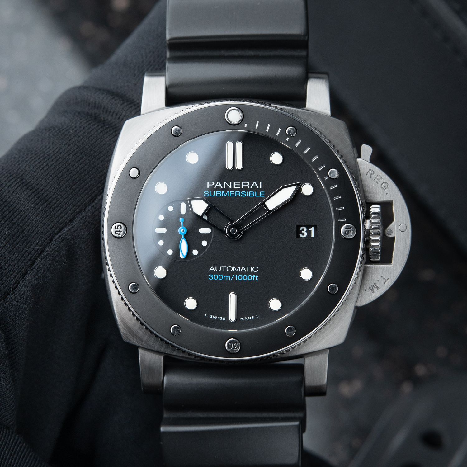 Panerai Luminor Submersible Black Dial Steel Ceramic Bezel Diver Pam683 42