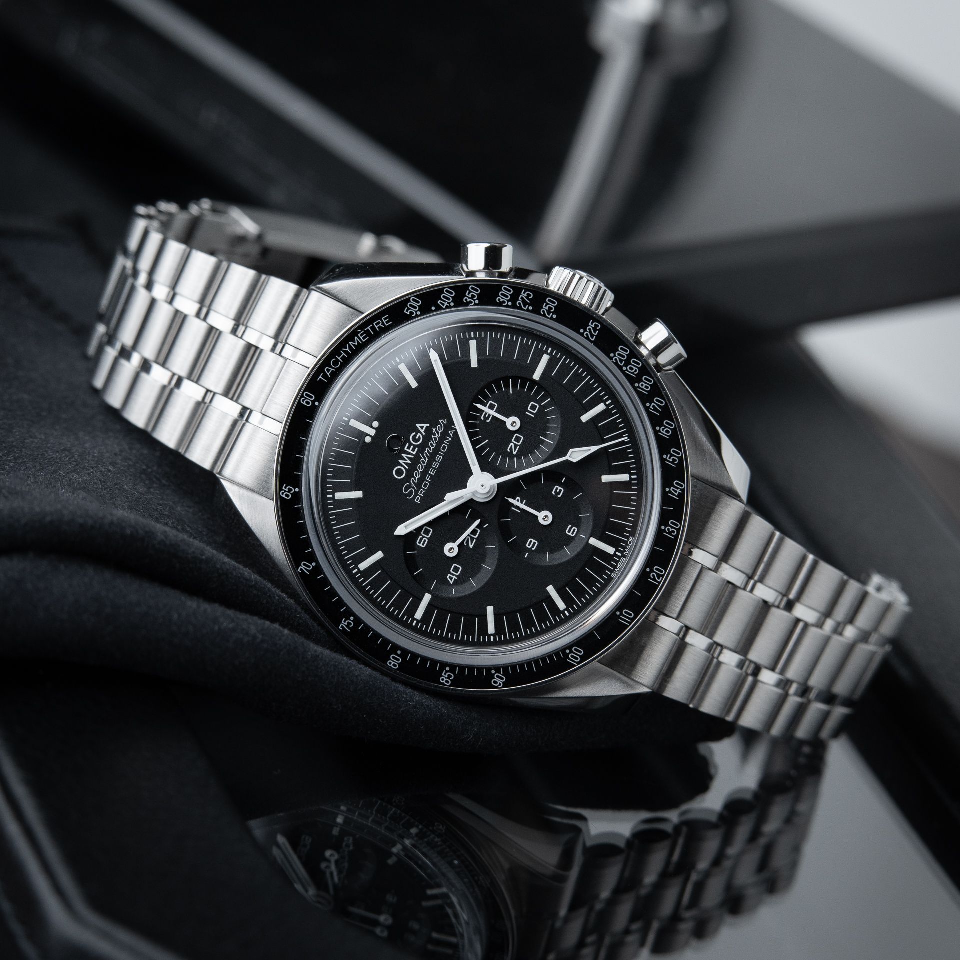 Omega Speedmaster Professional Moonwatch UPGRADED CLASP Sapphire Black 42