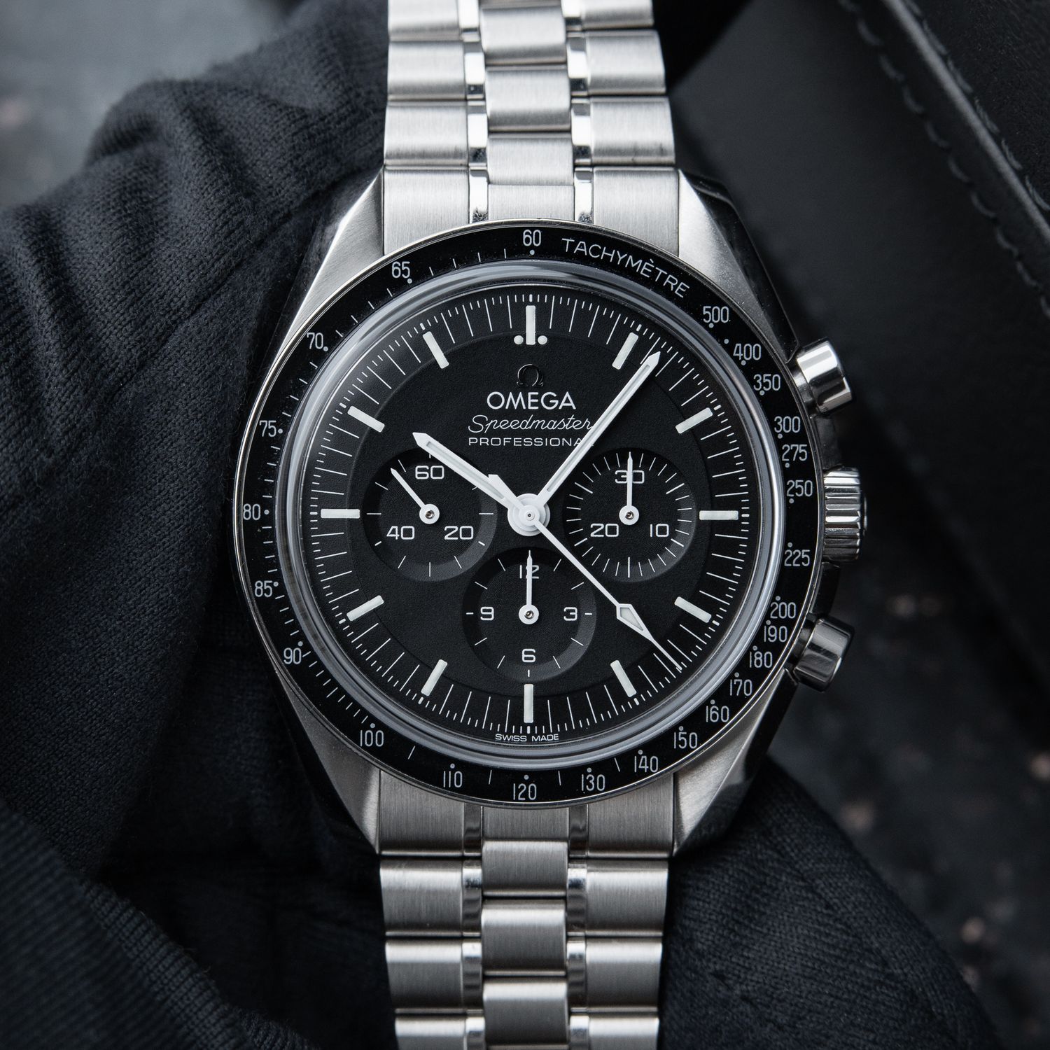 Omega Speedmaster Professional Moonwatch UPGRADED CLASP Sapphire Black 42