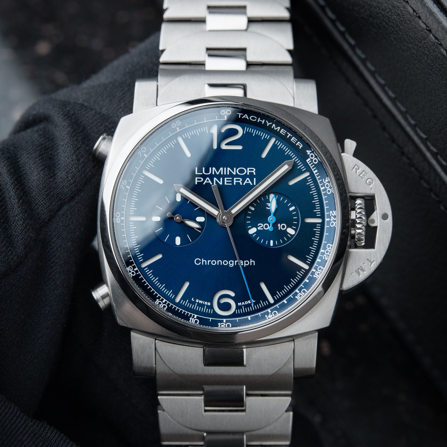 Panerai Luminor UNWORN 2024 Chronograph Steel Bracelet Blue Dial Pam1110