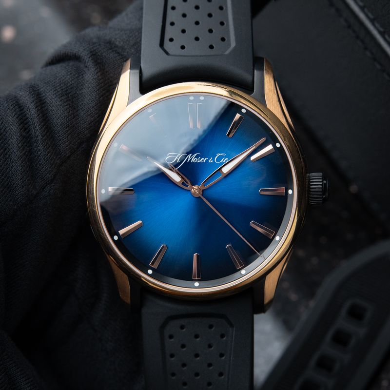 H.Moser & Cie. Pioneer Centre Seconds Blue Fume Rose Gold DLC Titanium Set