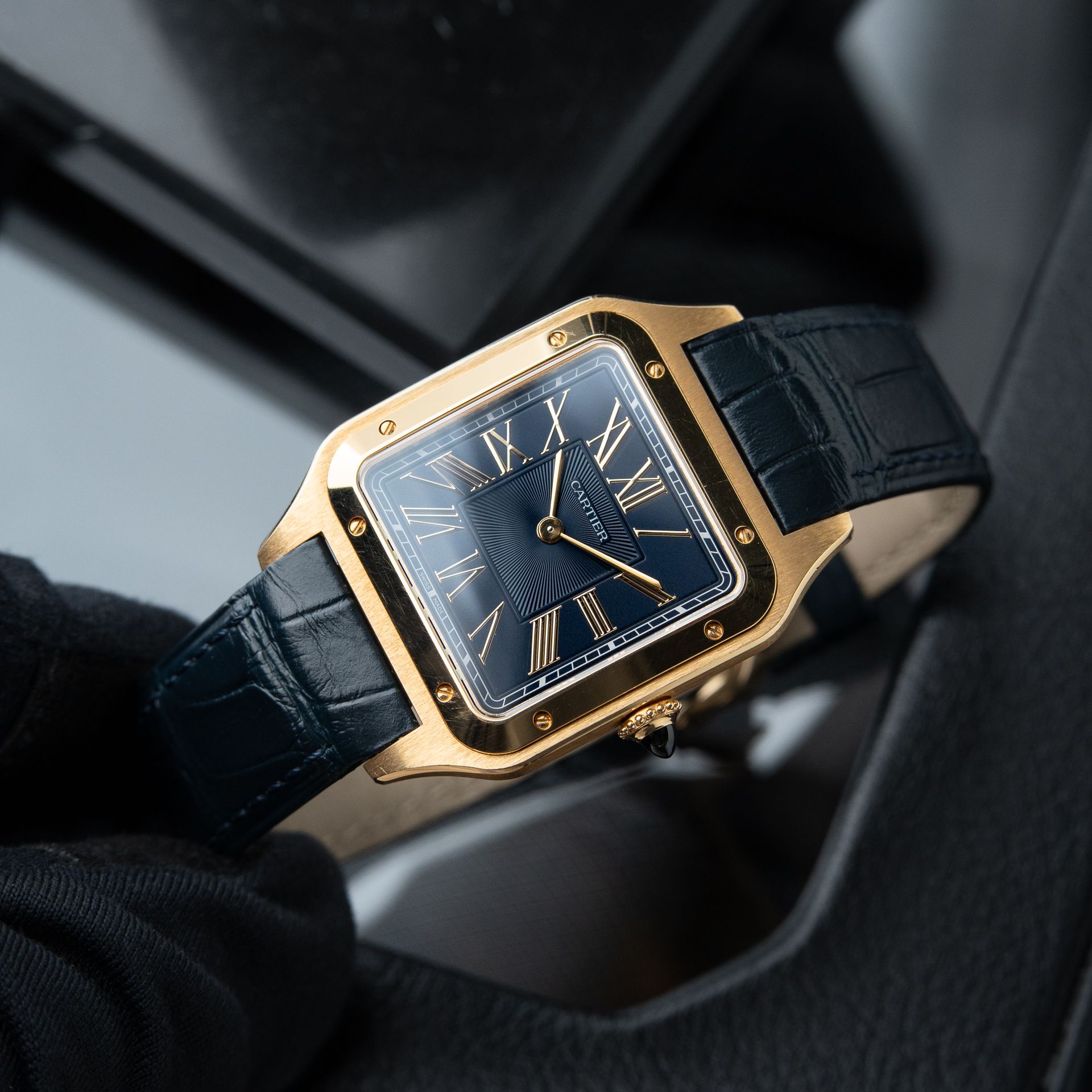 Cartier Santos Dumont Large Yellow Gold Blue Dial Leather 2023 Set