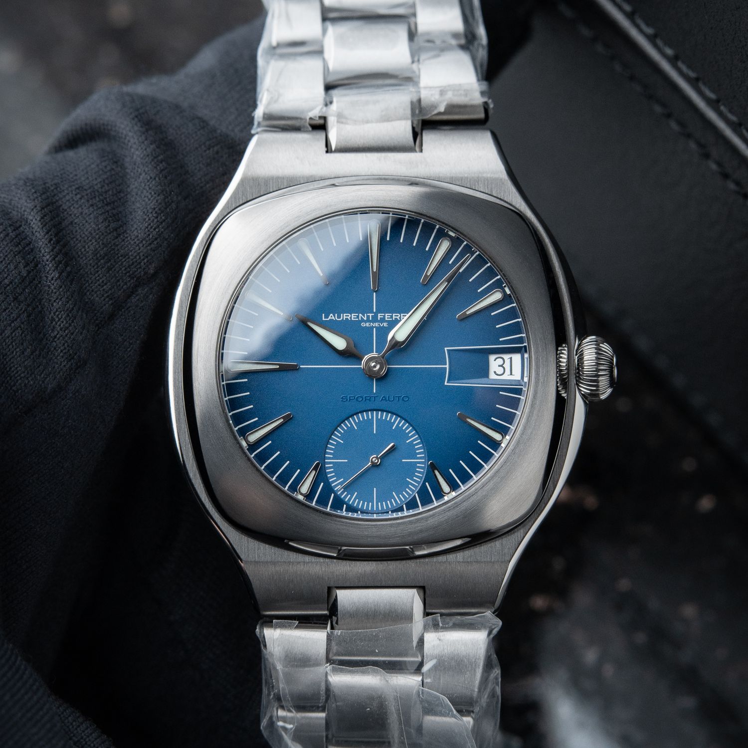 Laurent Ferrier UNWORN 4/2025 Sport Automatic Titanium Bracelet Blue Dial