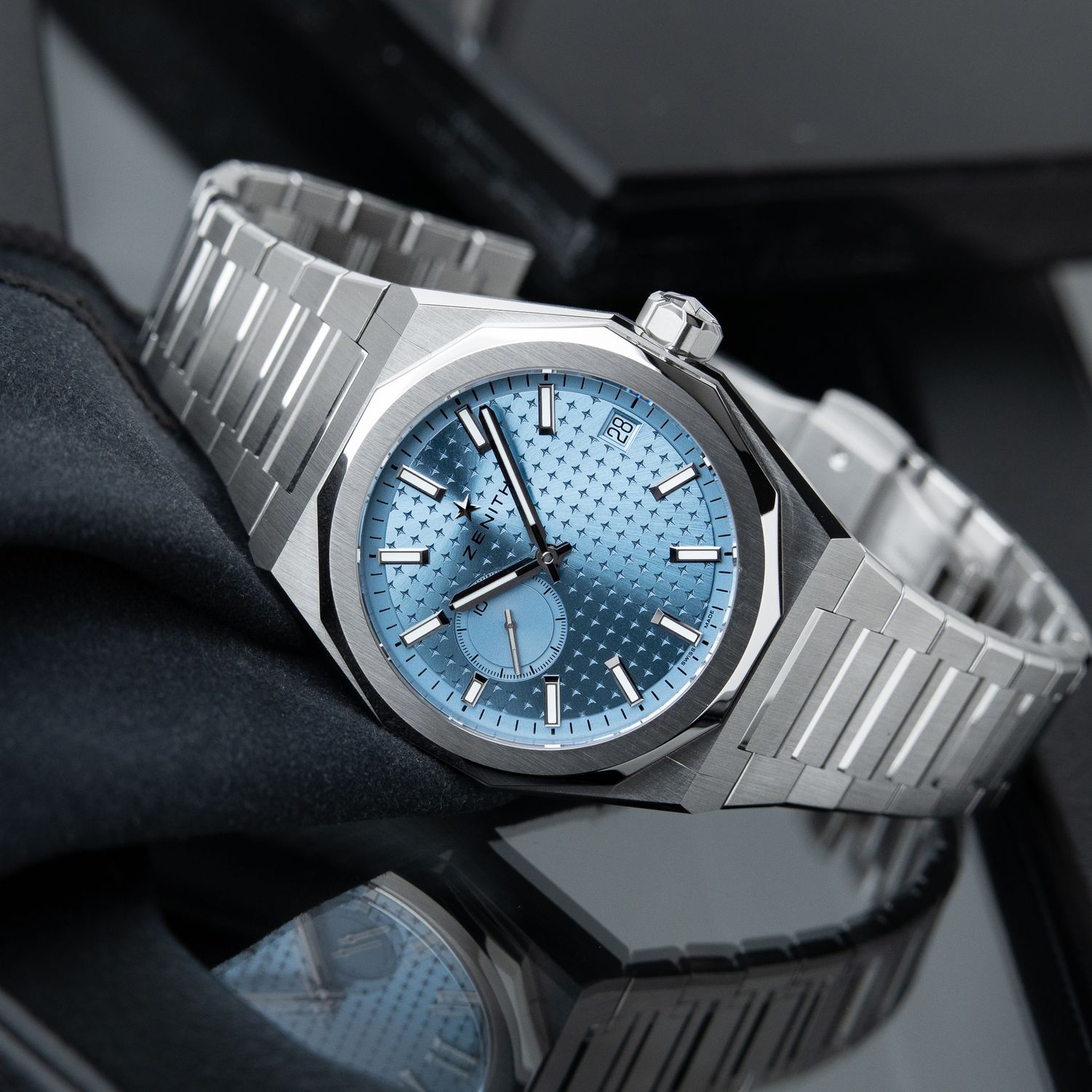 Zenith Defy Skyline UNWORN 4/2025 Ice Blue Dial El Primero Steel