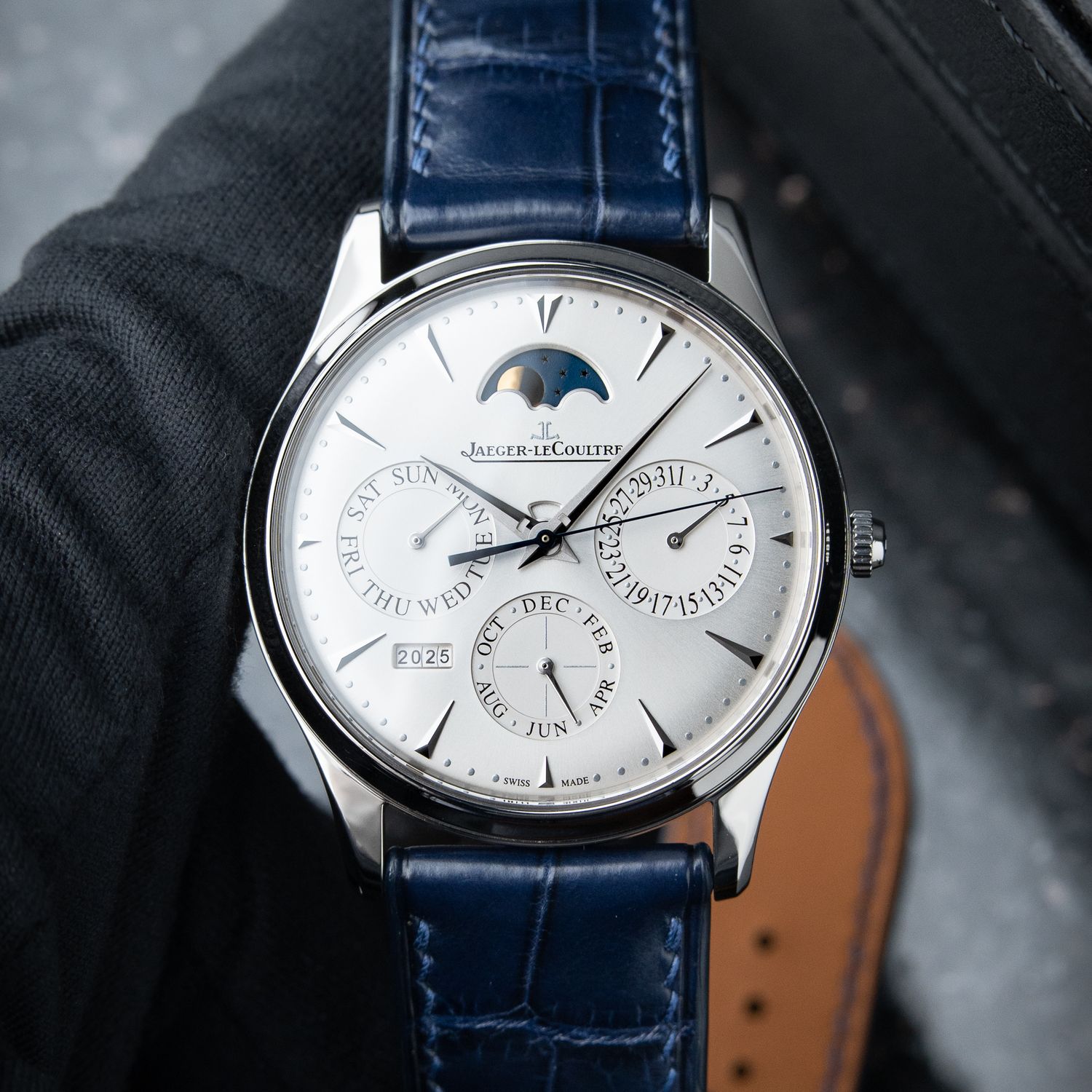 Jaeger-LeCoultre Master Special Edition Ultra Thin Perpetual Calendar Moon