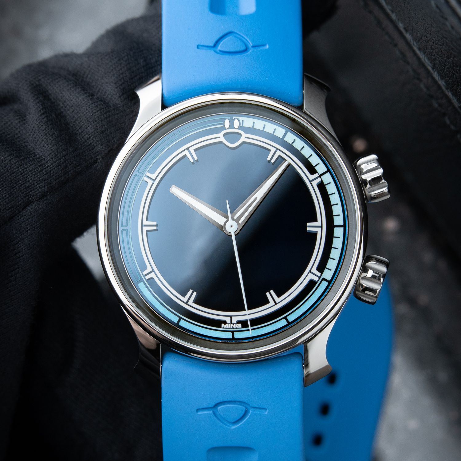MING 37.09 Bluefin MINT Diver 600M Blue Diver Automatic Steel Rubber 38mm