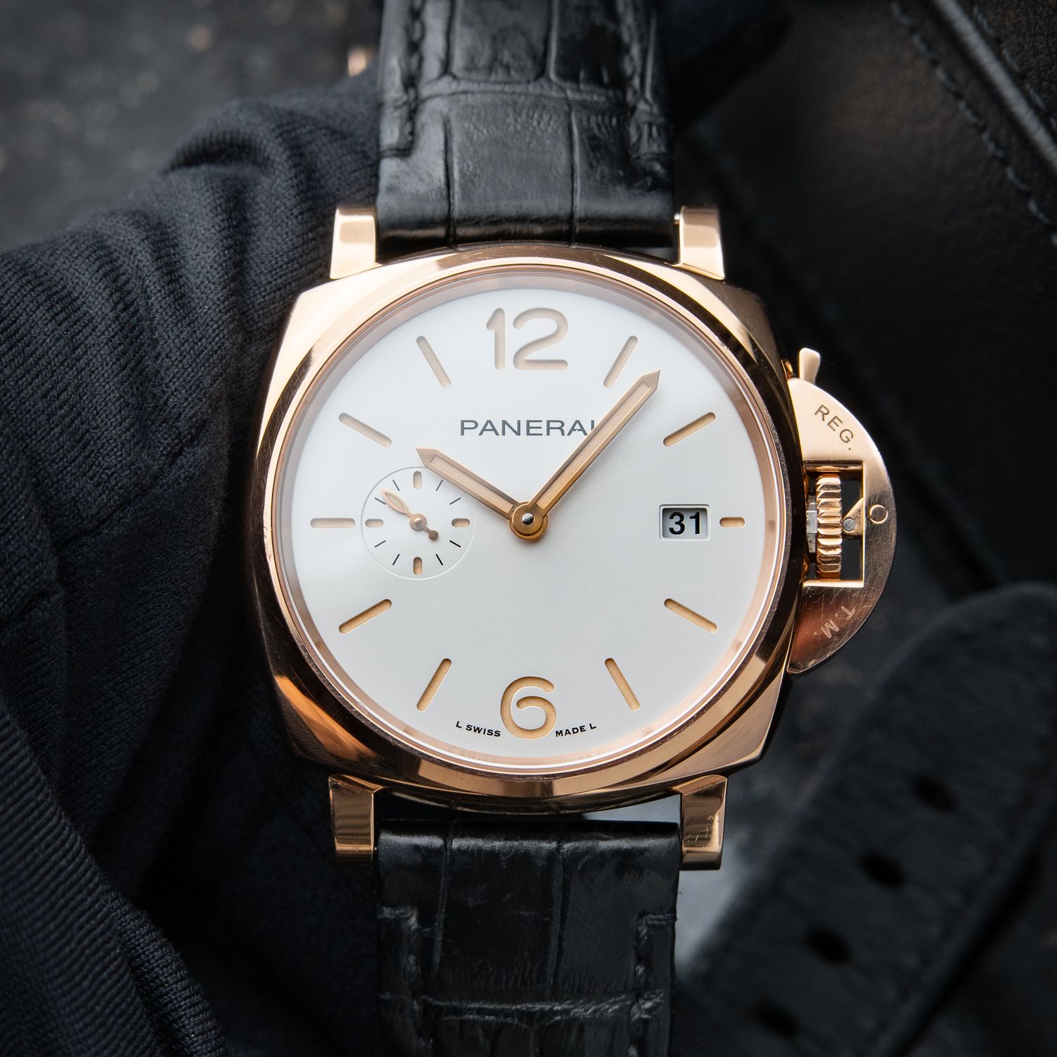Panerai Luminor Due Goldtech White Sunburst Dial Rose Gold Leather PAM1336