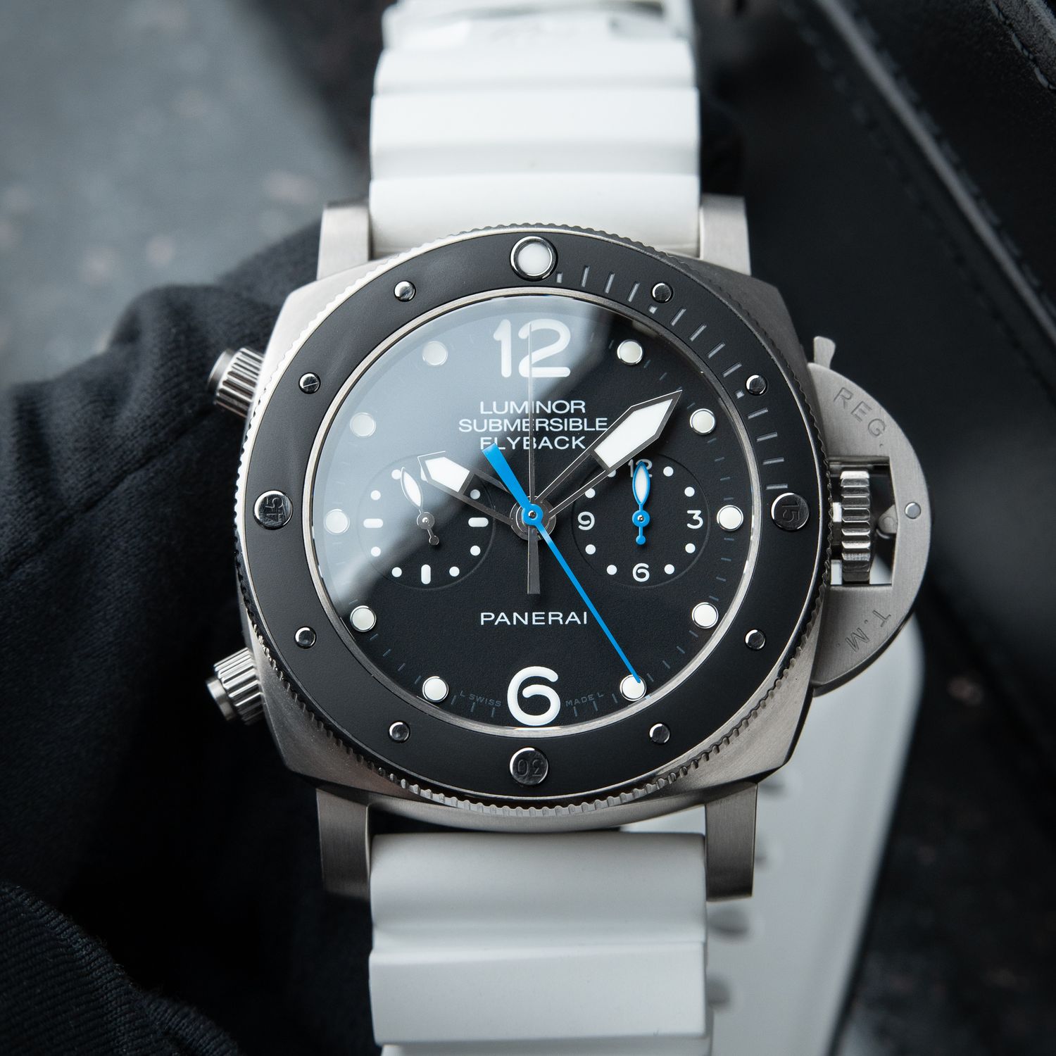 Panerai Luminor Submersible 2 STRAPS Flyback Chronograph Titanium Pam615