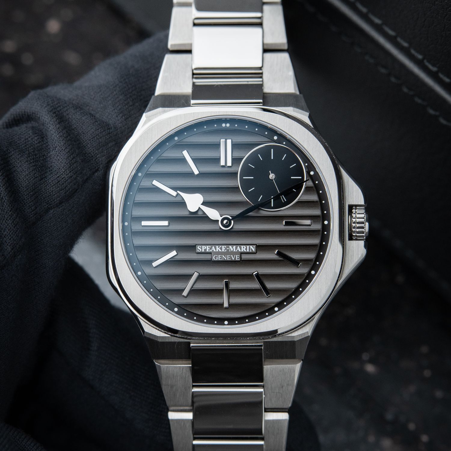 Speake-Marin Ripples Original Black Grey Dial Steel Bracelet 40.3mm