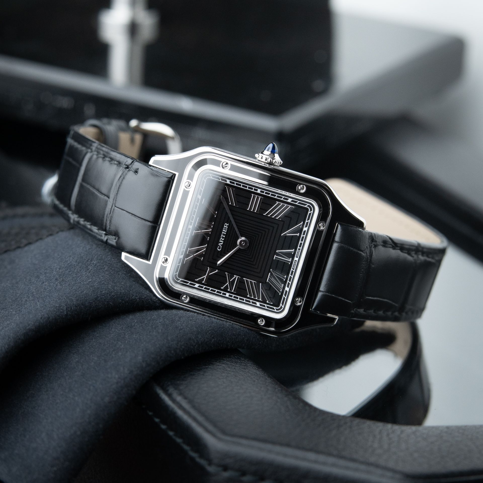 Cartier Santos Dumont BNIB 3/2025 Large Model Black Lacquer Steel Leather