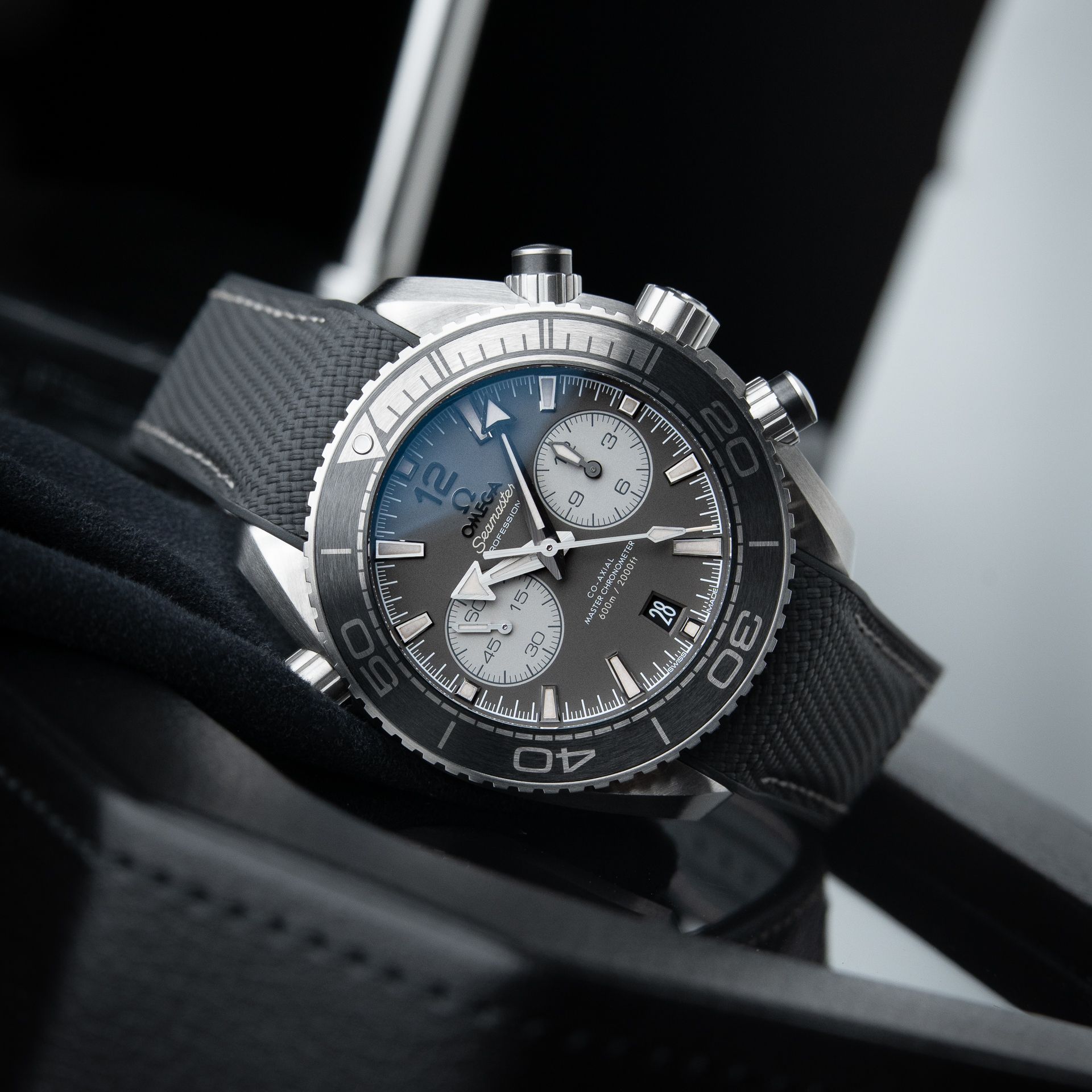 Omega Seamaster Planet Ocean Chronograph CLEAN 600M Diver Grey Dial Ceramic Steel 45.5