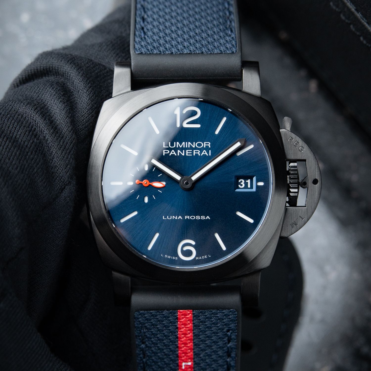 Panerai Luminor UNWORN Luna Rossa Limited Edition DLC Steel Blue PAM1408