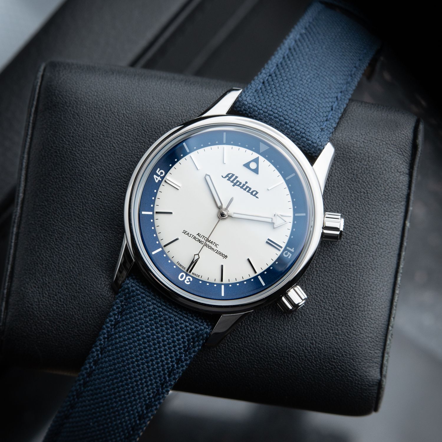 Alpina Seastrong Diver Heritage 300M UNWORN Automatic Blue