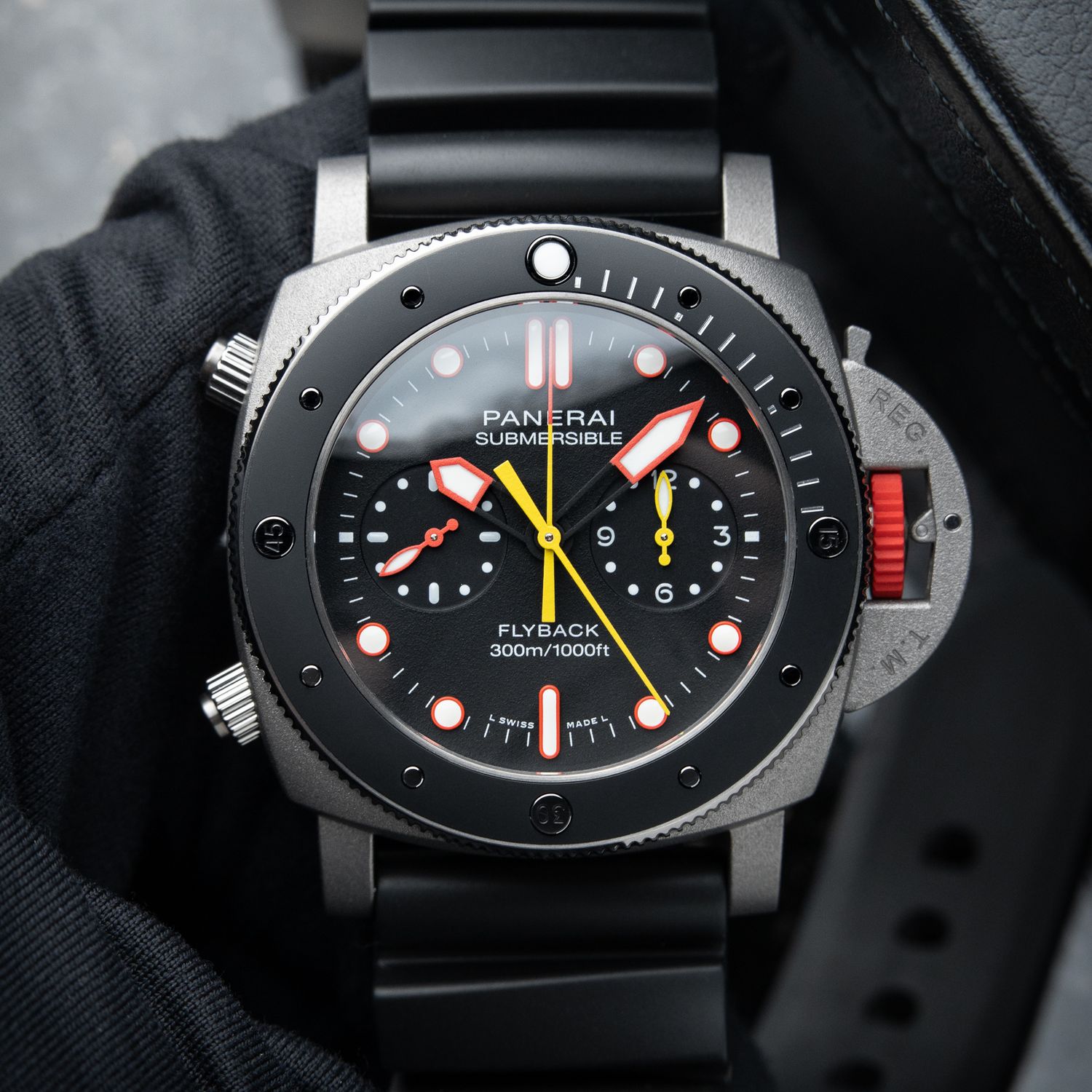Panerai Luminor Submersible Flyback Chronograph Titanium Black 47 Pam1302