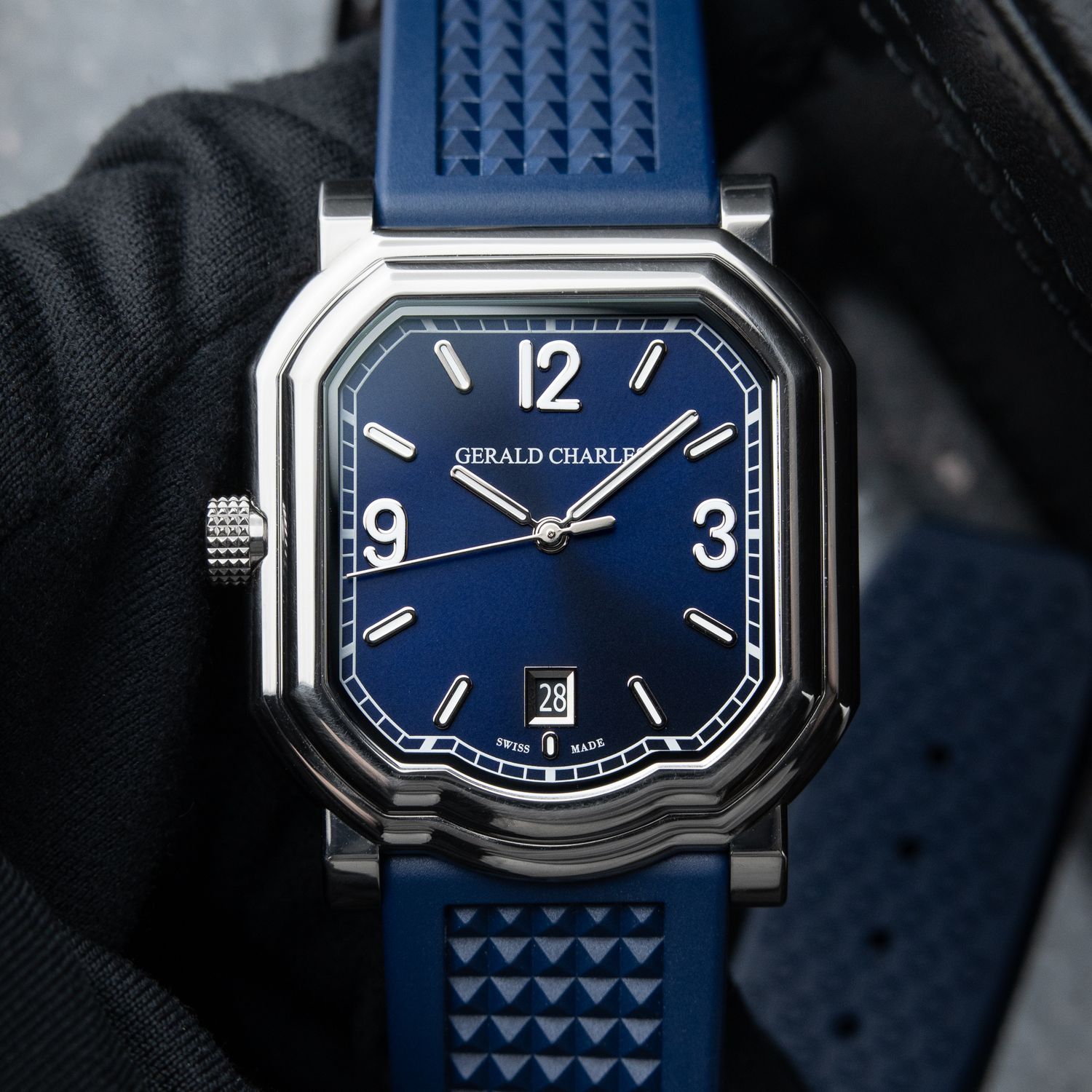Gerald Charles Maestro 2.0 Sport 2024 Titanium Royal Blue Automatic 39mm