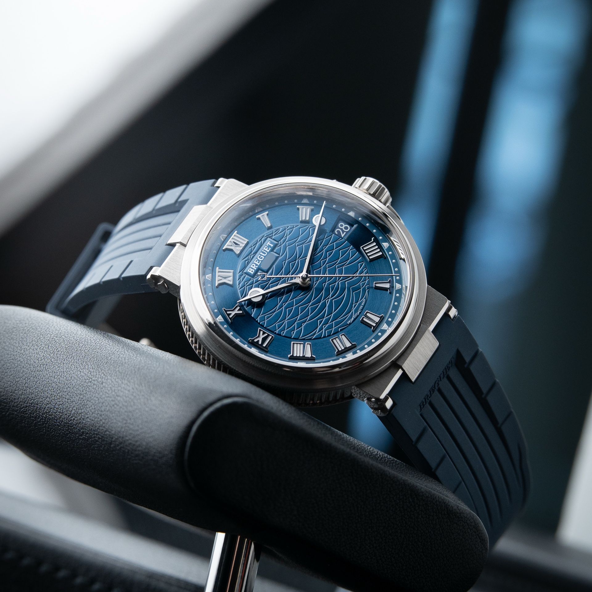 Breguet Marine 5517BB White Gold Blue Dial Date Leather Automatic 40mm