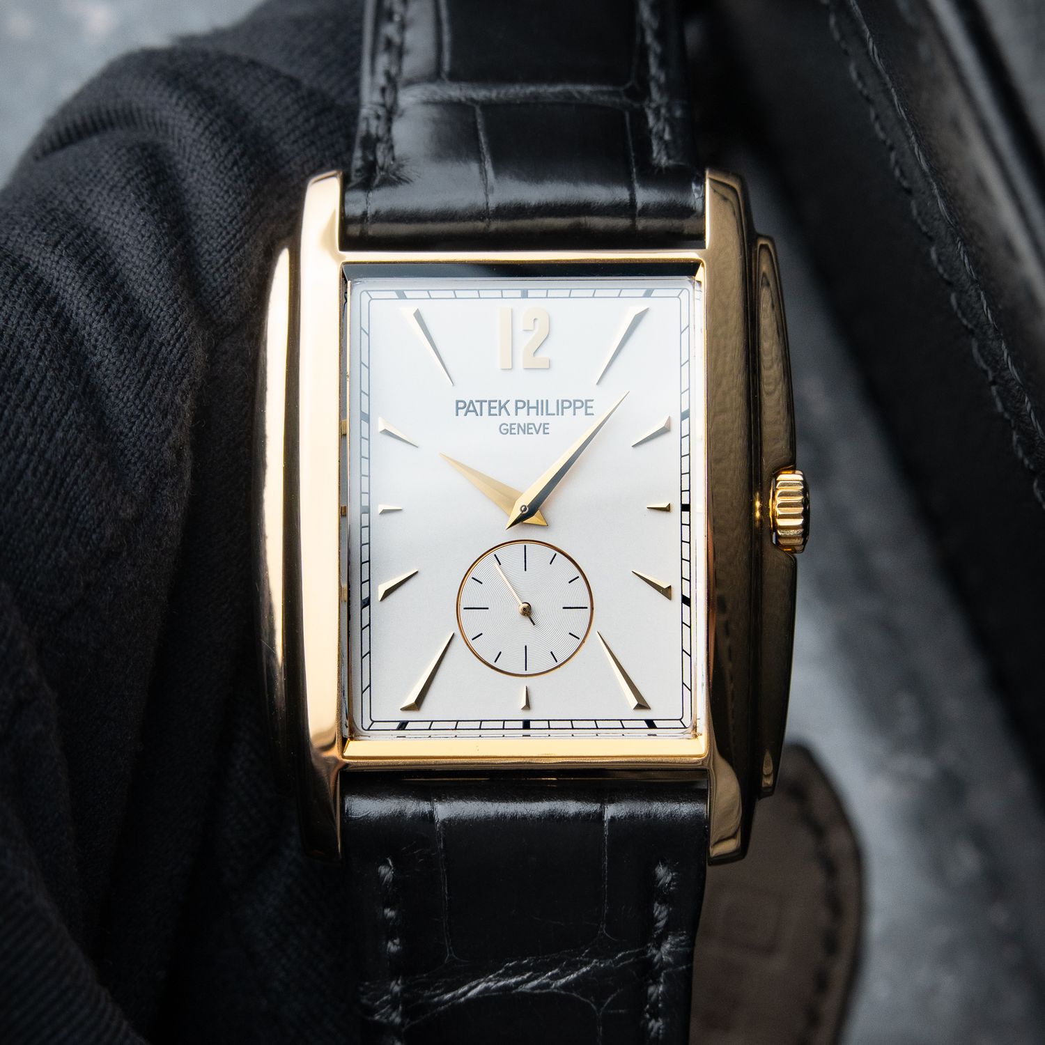 Patek Philippe Gondolo CLEAN 5124J Yellow Gold Silver Dial Black Leather