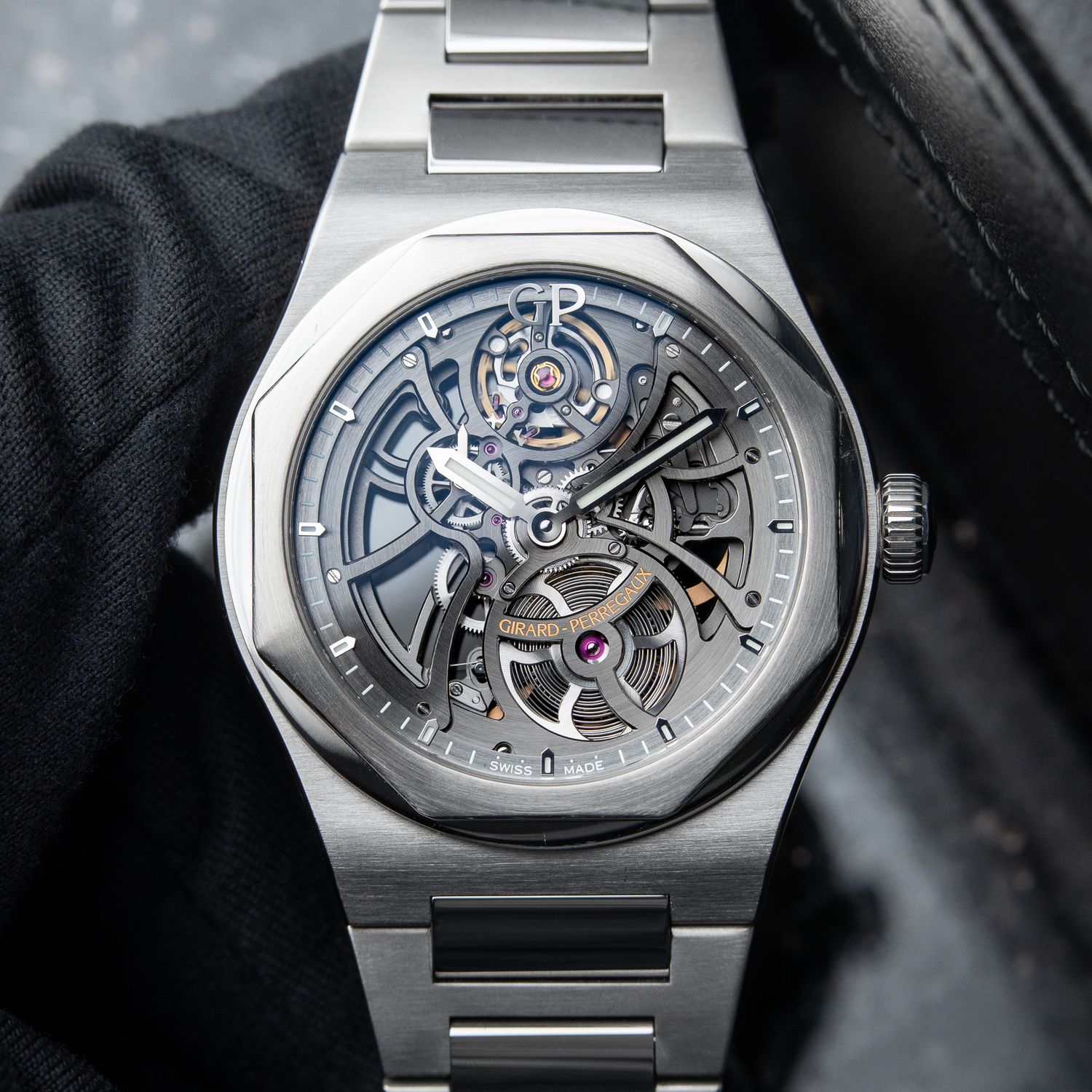 Girard Perregaux Laureato Skeleton Openworked Automatic Steel Bracelet 42mm 81015