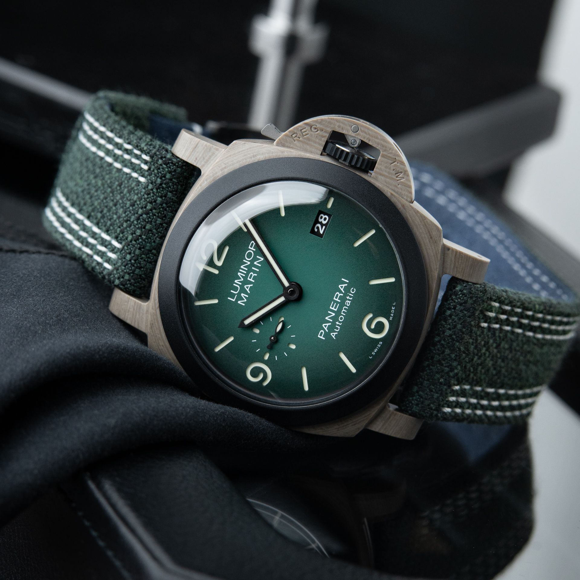 Panerai Luminor Marina Guillaume Nery Limited Edition 70 Fibratech Pam1120