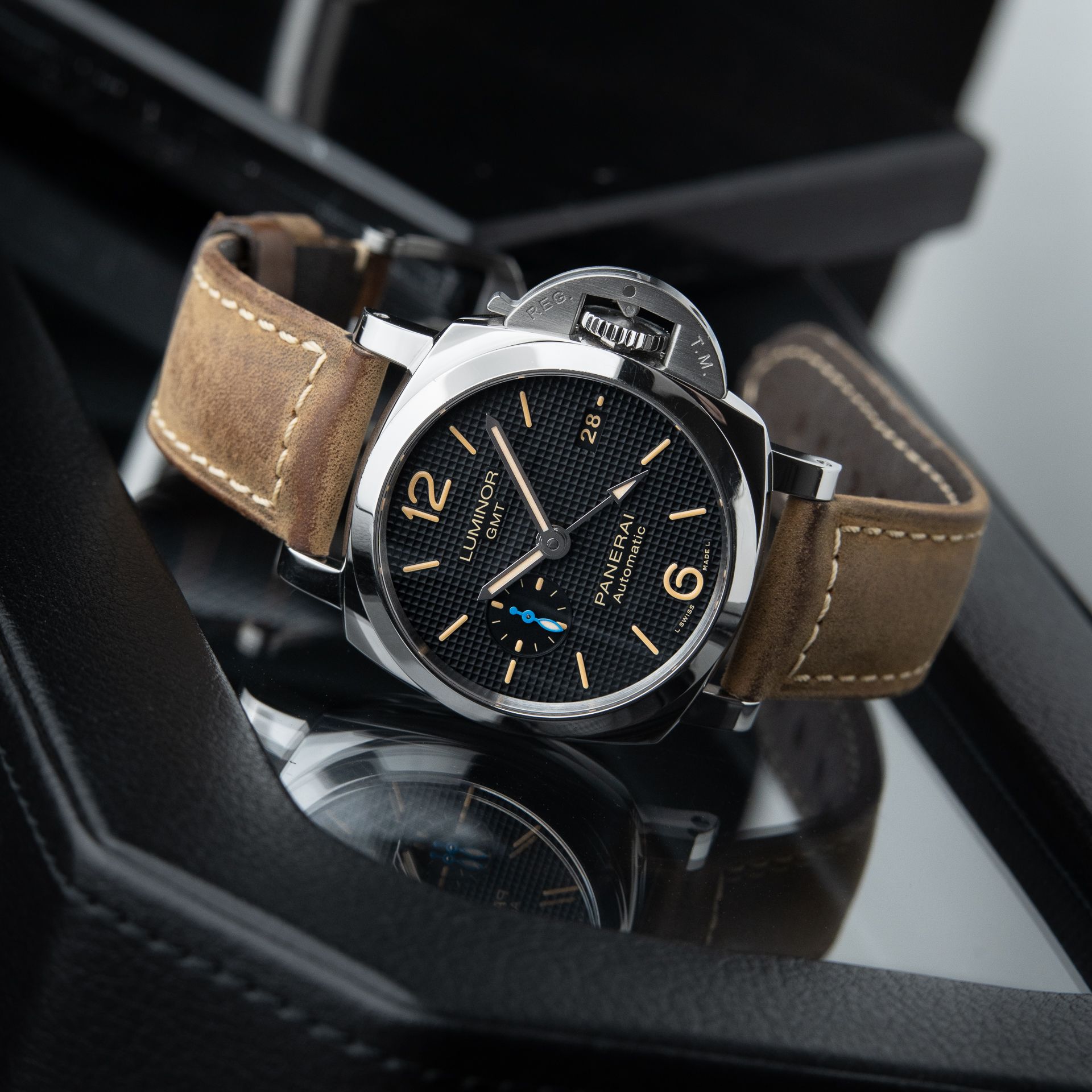 Panerai Luminor 1950 GMT Black Dial Steel Leather Strap Automatic Pam1535