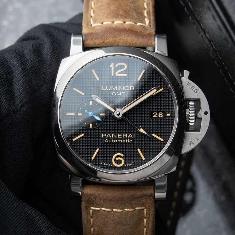 Panerai Luminor 1950 GMT Black Dial Steel Leather Strap Automatic Pam1535