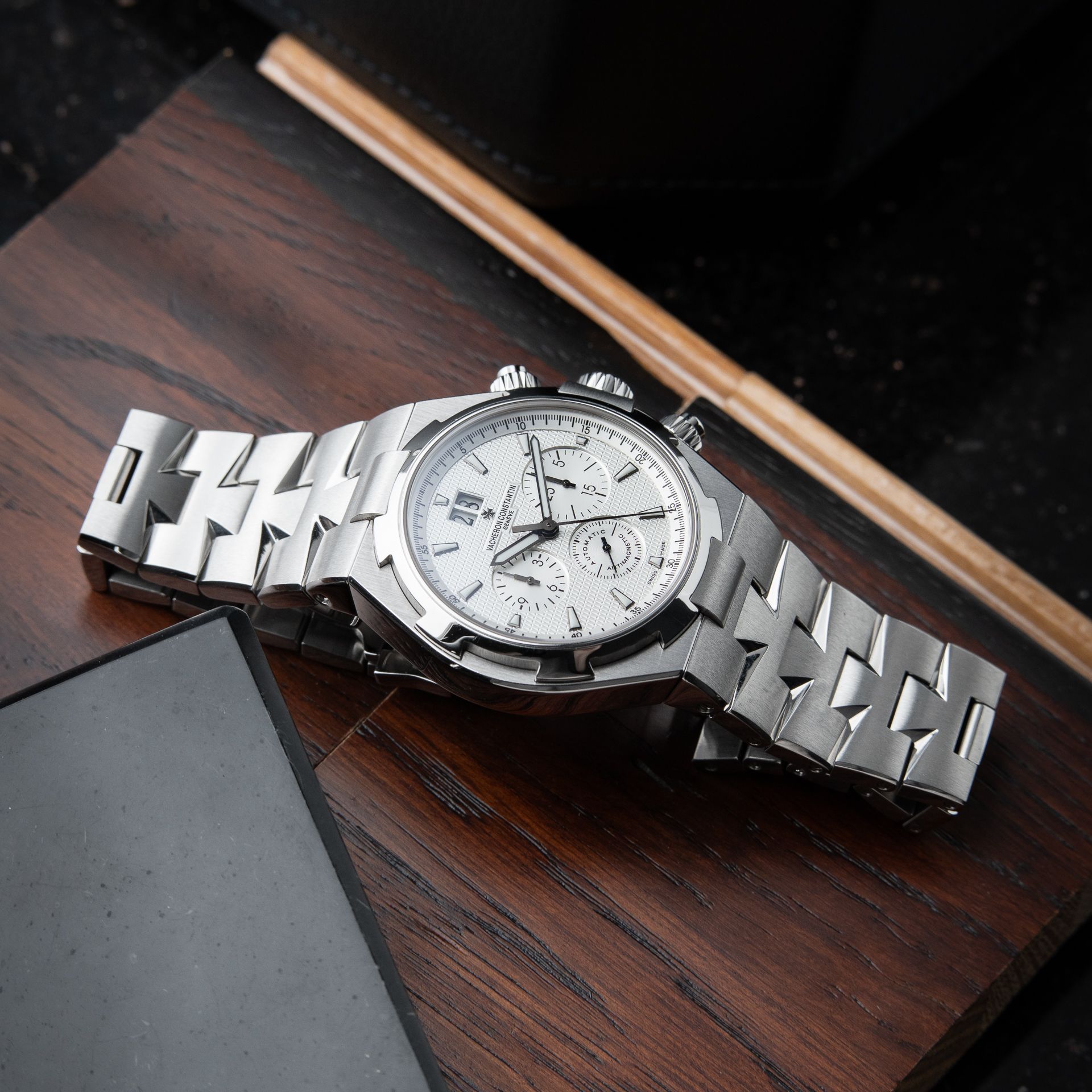 Vacheron Constantin Overseas 49150 Silver White Chronograph Steel Bracelet