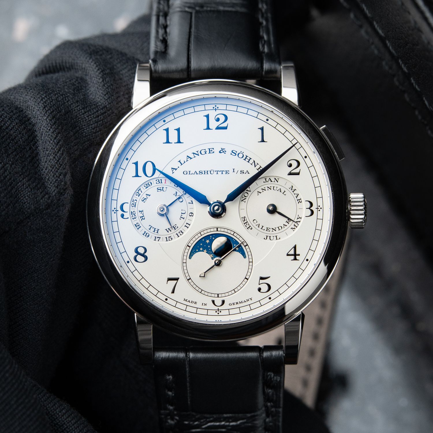 A. Lange & Söhne 1815 Annual Calendar 4/2025 Moonphase White Gold Sohne 40