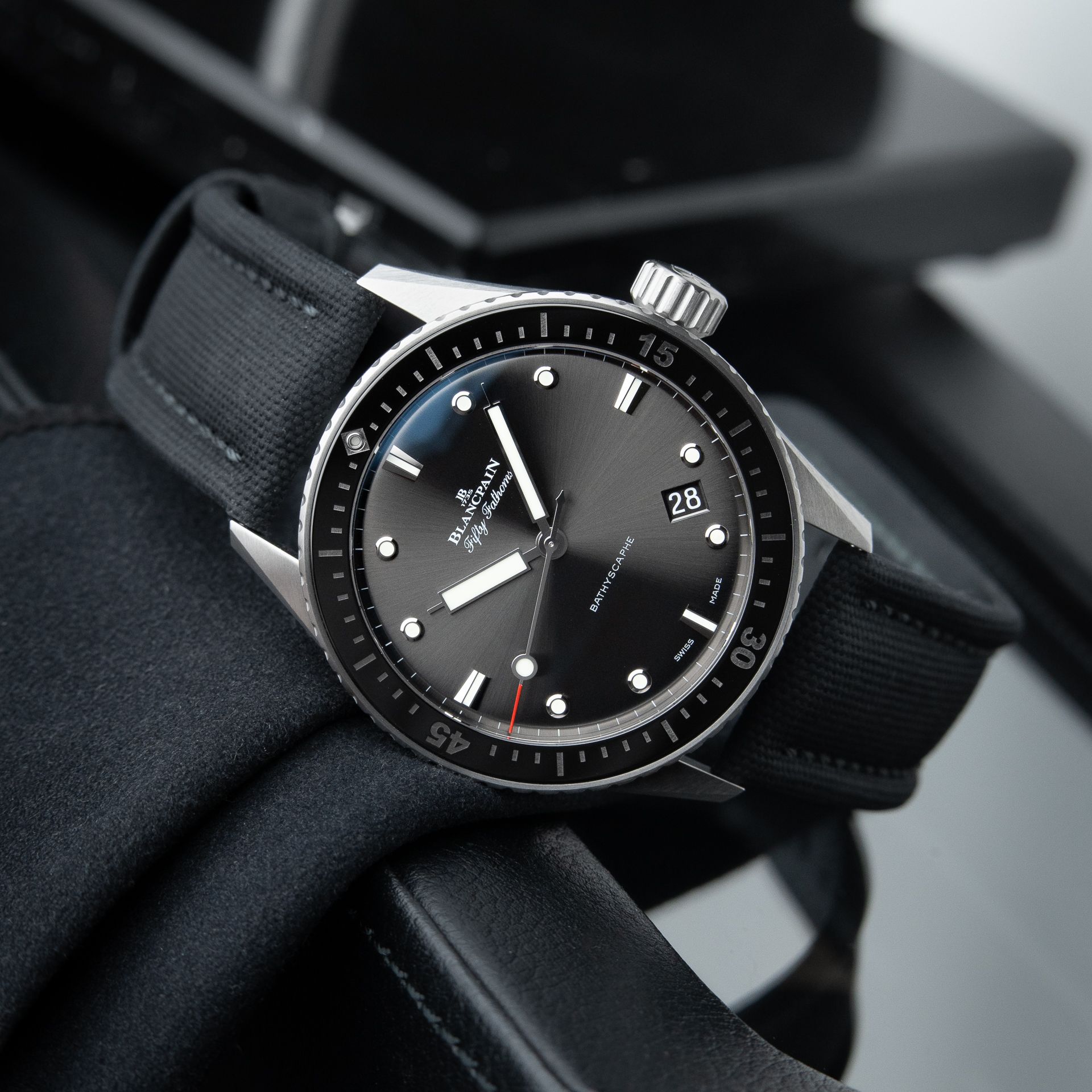 Blancpain Fifty Fathoms Bathyscaphe 5000 Steel Grey Diver 120 Hours 43mm