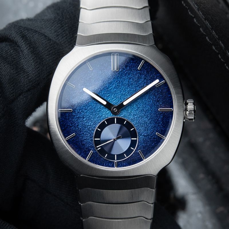 H.Moser & Cie. Streamliner UNWORN 7/2025 Small Seconds Blue Enamel Steel