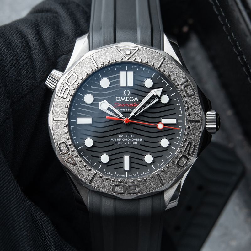 Omega Seamaster Nekton Edition STEEL BRACELET SMP Diver 300M Black Dial 42 Titanium Bezel