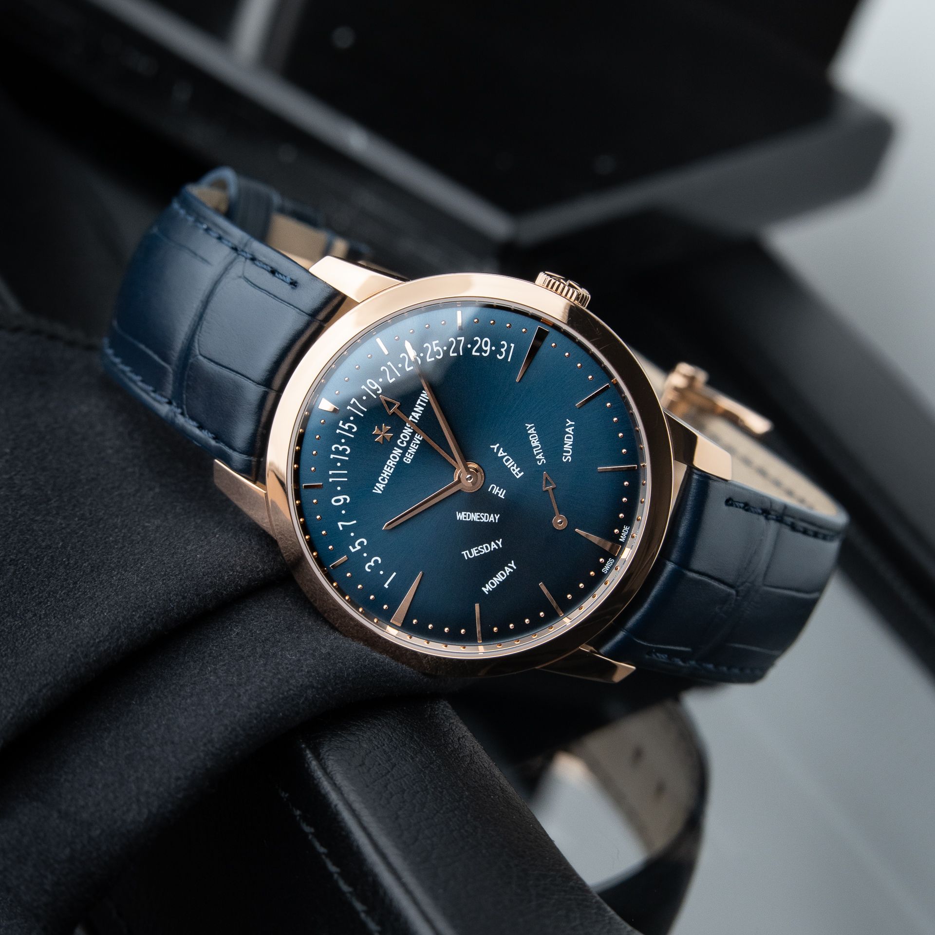Vacheron Constantin Patrimony Retrograde Day-Date Rose Gold Blue Dial Set