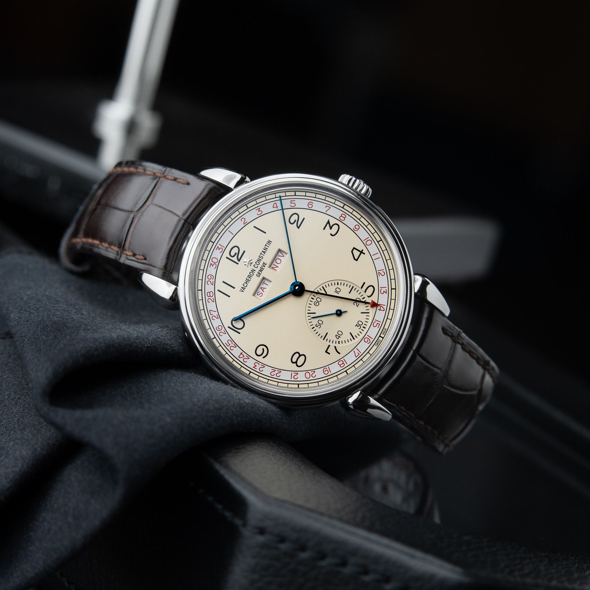 Vacheron Constantin Historiques 1942 Triple Calendrier Champagne Dial Red Accents