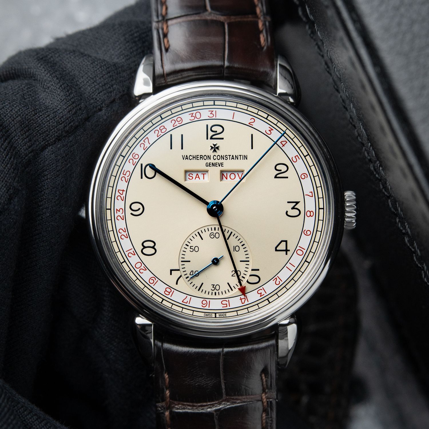 Vacheron Constantin Historiques 1942 Triple Calendrier Champagne Dial Red Accents