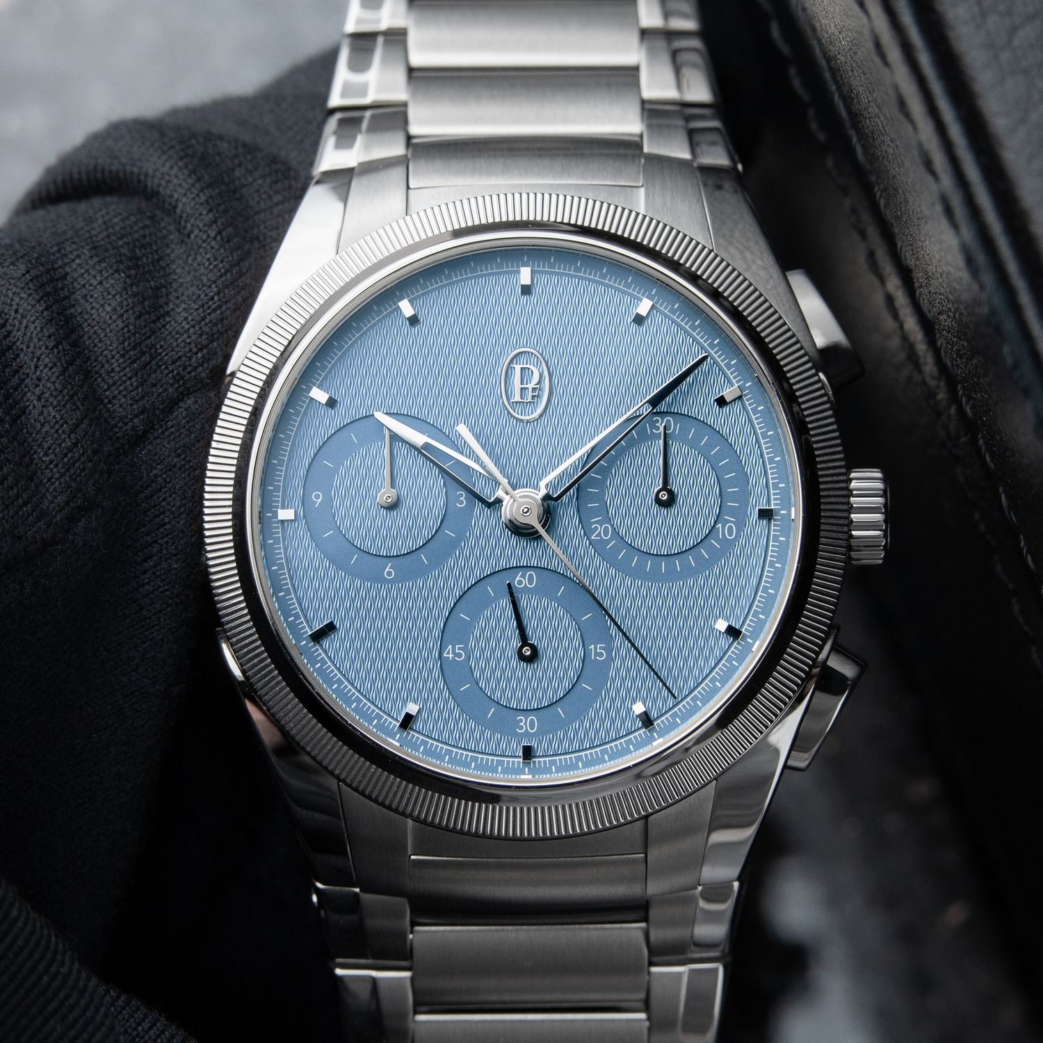 Parmigiani Fleurier Tonda PF UNWORN 2025 Chronograph Mineral Blue Platinum Bezel Steel Bracelet